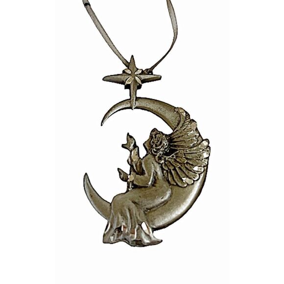 3 Christmas Angels and a 1 Swan - Picture 2 of 4